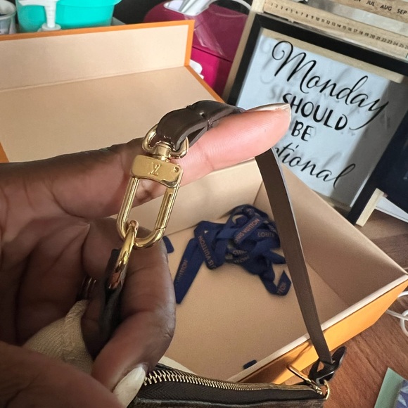 AUTHENTIC POCHETTE ACCESSORIES - Picture 8 of 9